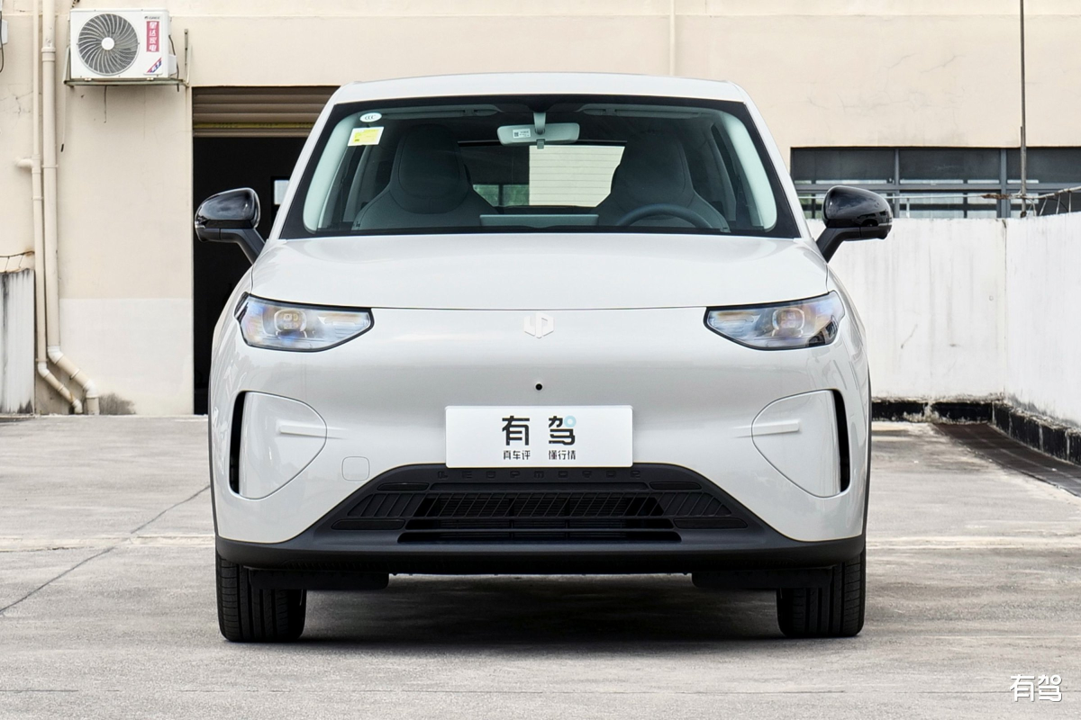 零跑 A10