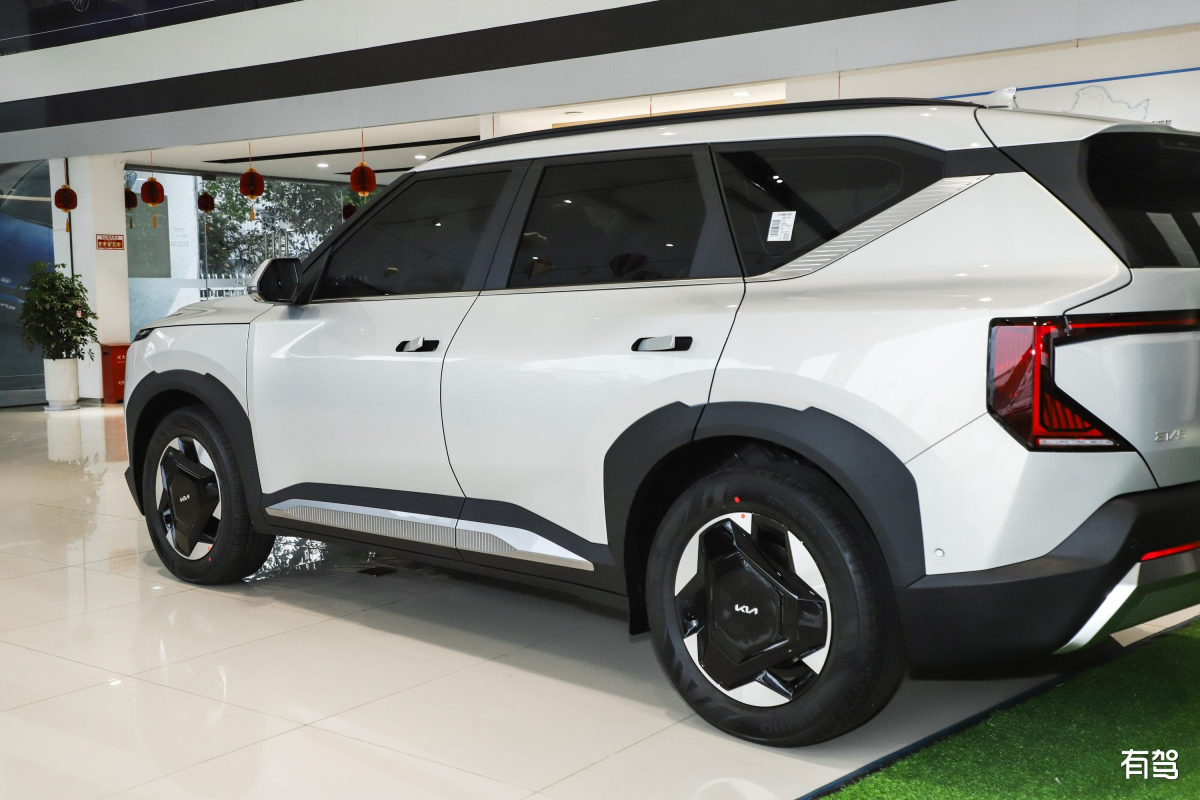 起亚 EV5